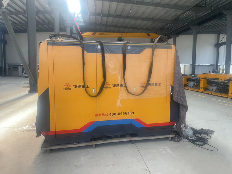 自移機尾，皮帶機